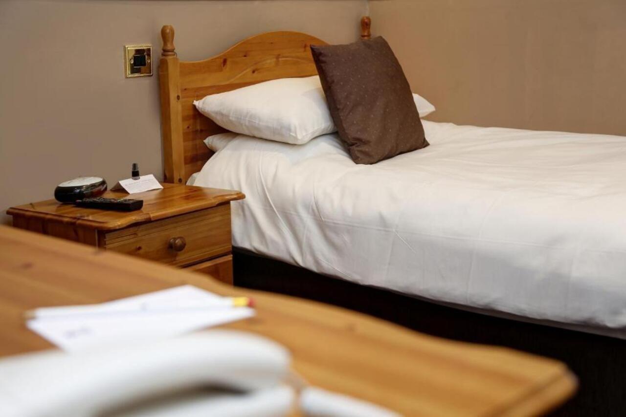 Bury Ramsbottom Old Mill Hotel&Leisure Club Esterno foto