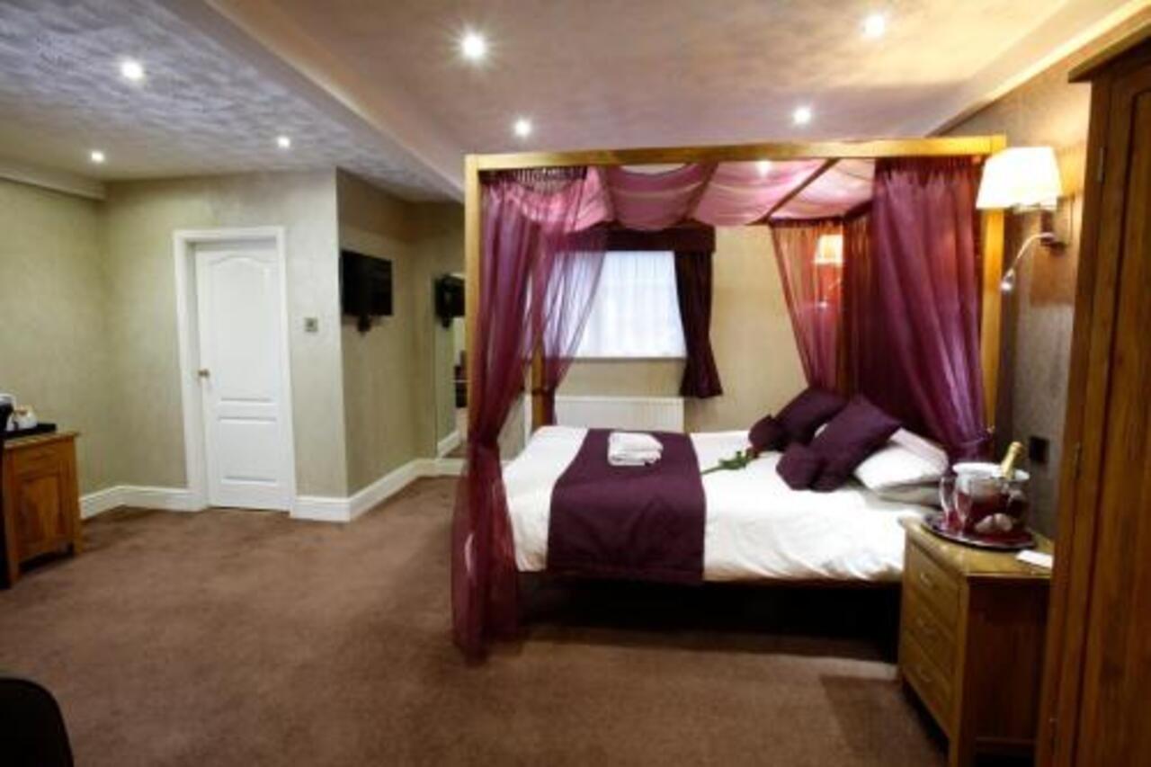 Bury Ramsbottom Old Mill Hotel&Leisure Club Esterno foto